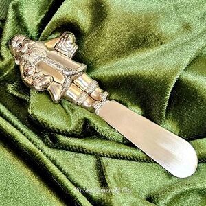Vtg Silver 3D Santa Clause Holiday Knife Stainless Steel Butter Spreader Silver